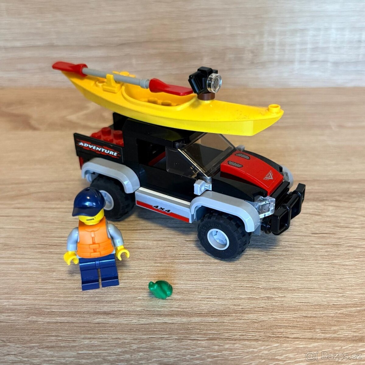 Lego City 60240 Dobrodružství na kajaku