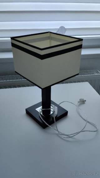 STOLNÍ SVÍTILNA - LAMPA