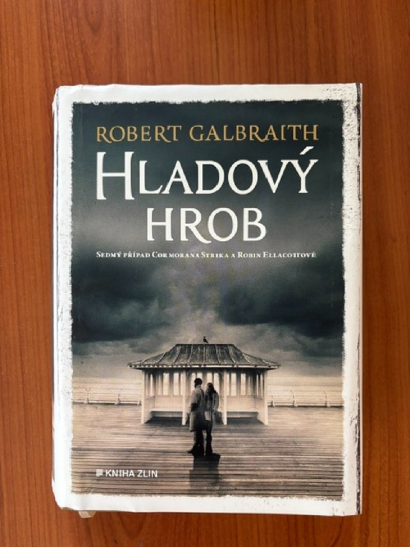 Kniha Hladový hrob/Robert Galbraith