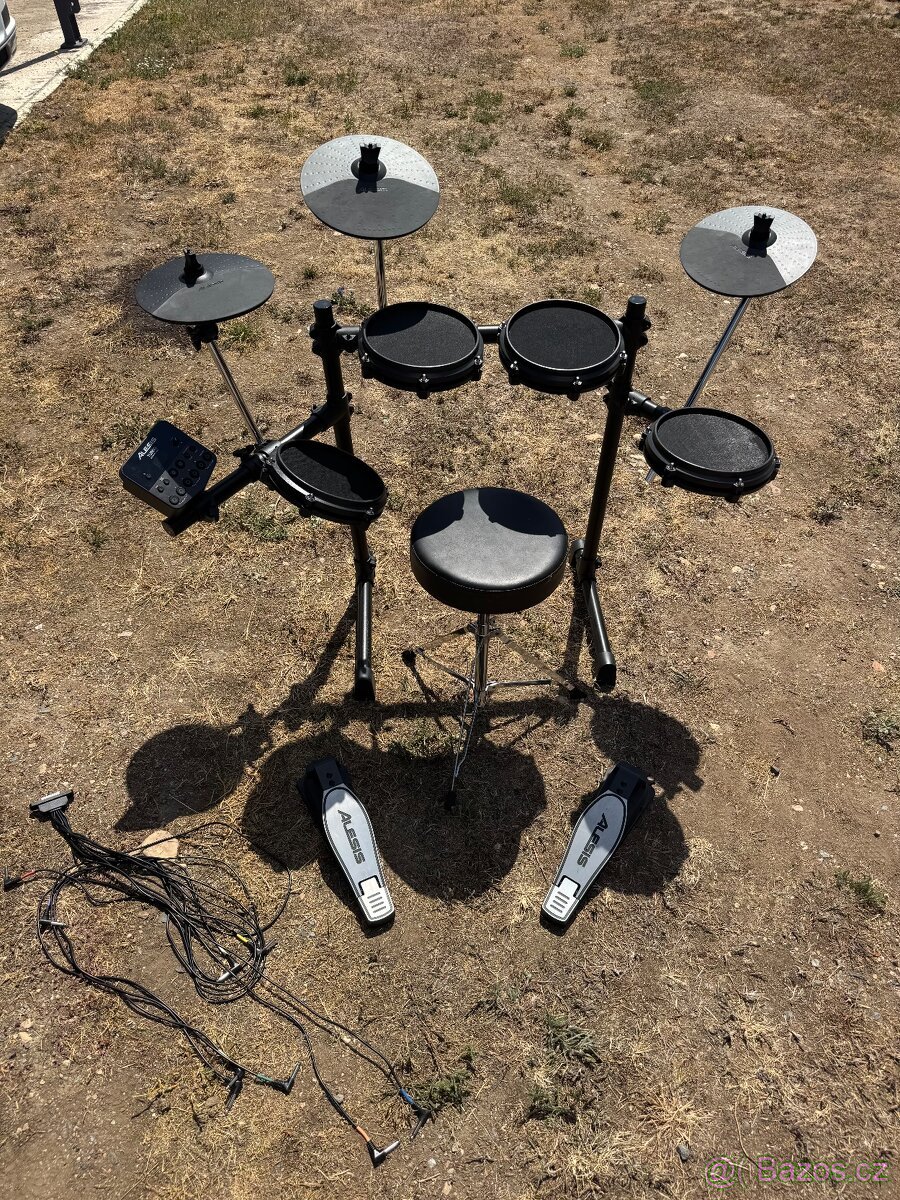 Alesis Turbo Mesh Kit – elektronické bicí + stolička