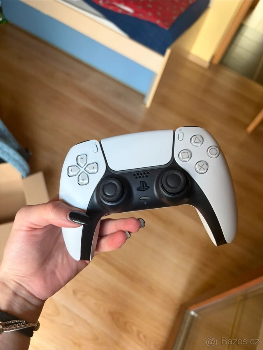 dualsense Playstation 5 jako nový