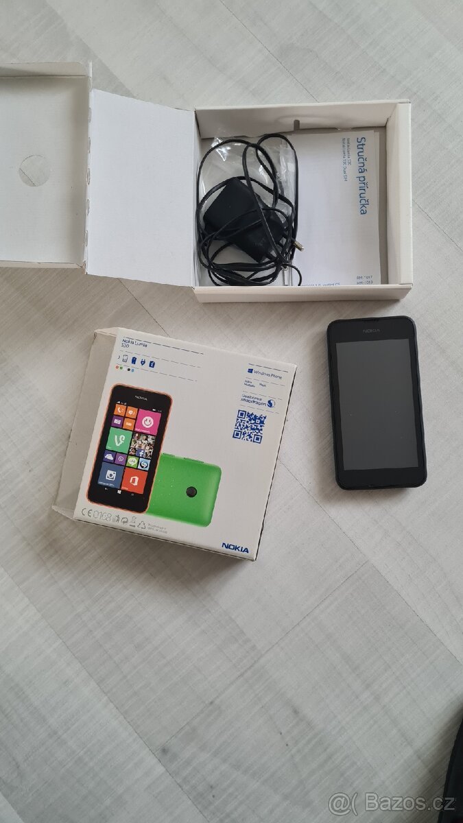 Mobilní telefon Nokia Lumia 530