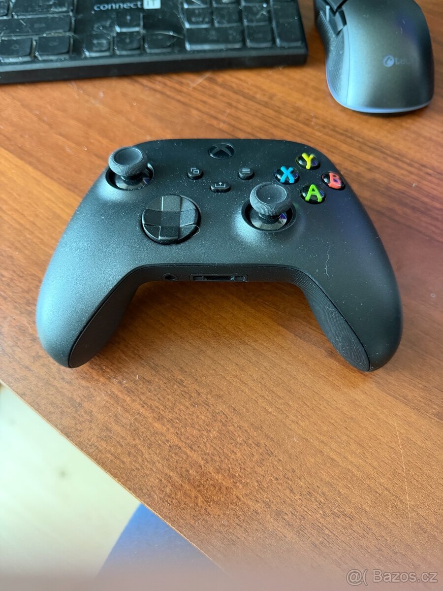 Nepoužítý Xbox Wireless Controller Carbon Black