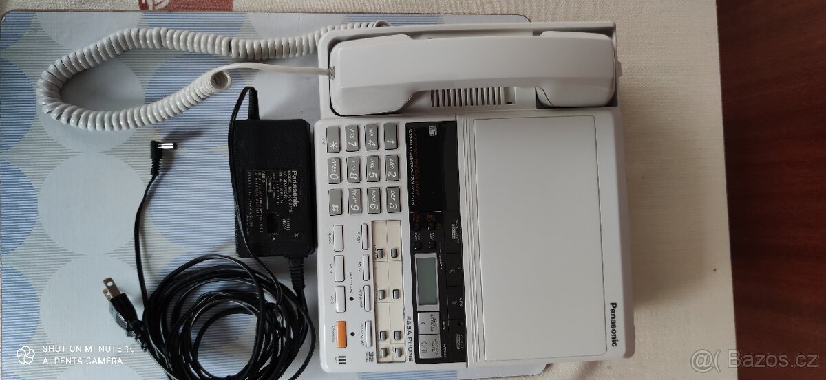 Telefon. Záznamník Panasonic KX-T2470