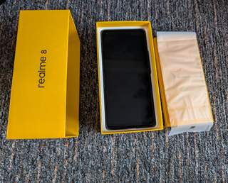 Realme 8 (8 GB / 128 GB) – Top stav, originální balení