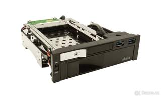 Interní rámeček na disk pro 2,5" SSD/HDD a 3,5" HDD do 5,2