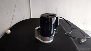 Rychlovarná konvice waeco na 12v