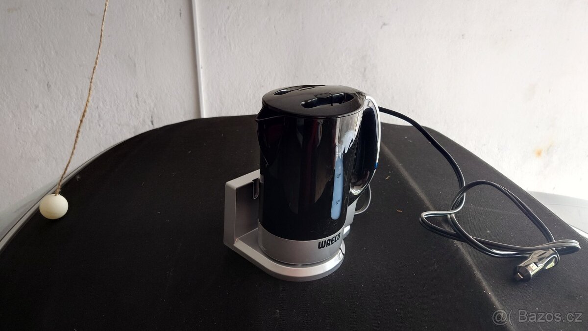 Rychlovarná konvice waeco na 12v