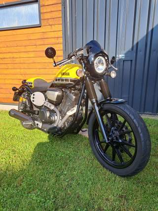 Yamaha XV 950 racer