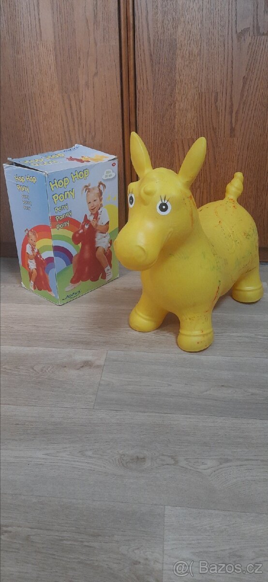 Hopsací kůň pro děti