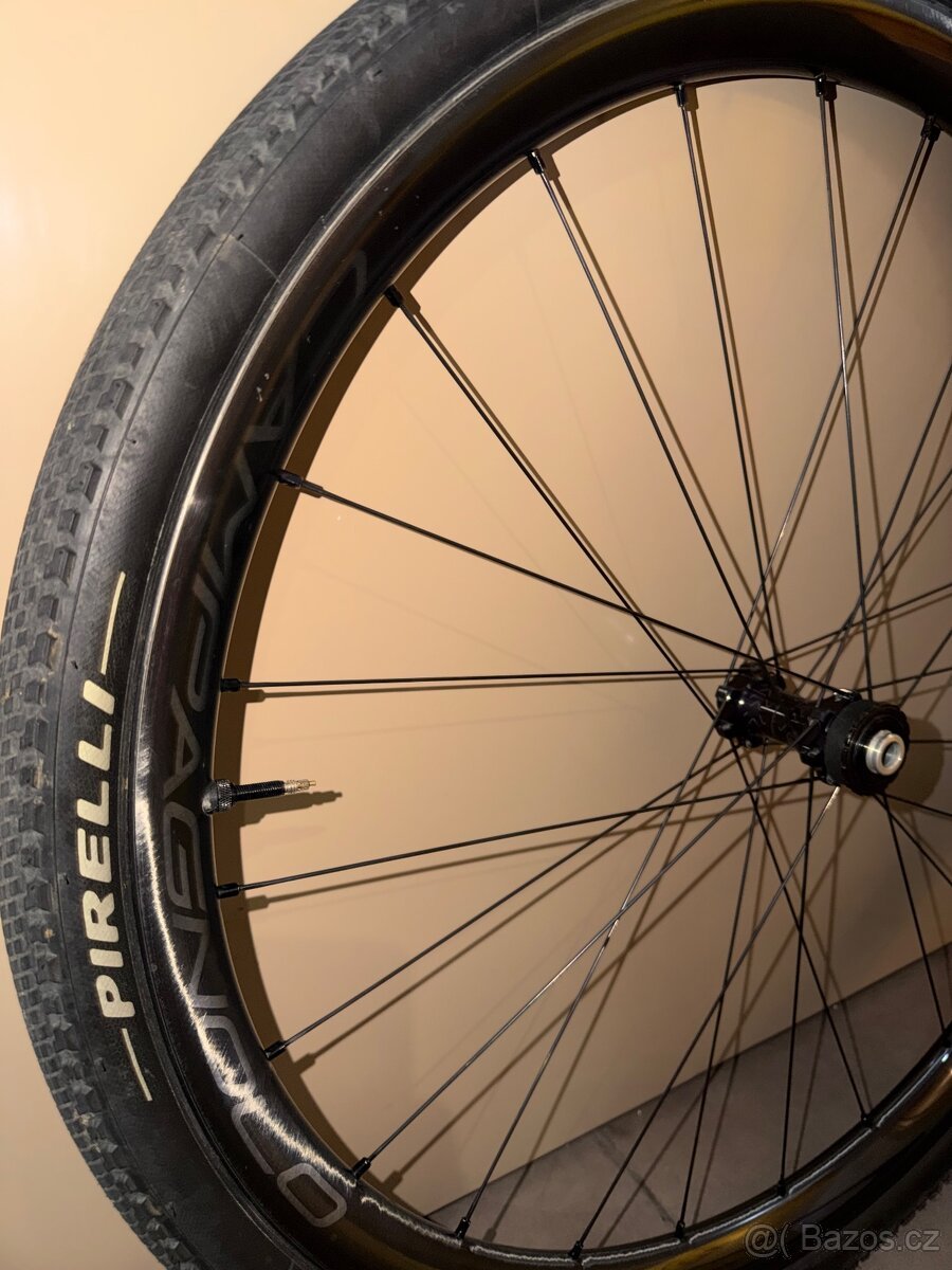 Zapletená kola -Gravel- Campagnolo Levante