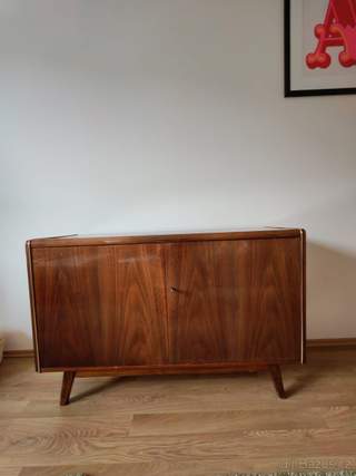 Komoda B. LANDSMAN A H. NEPOŽITEK - Retro