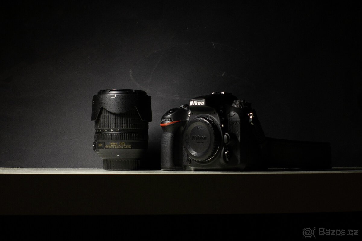 Nikon D7100 + Nikon 18-105 mm f/3,5-5,6