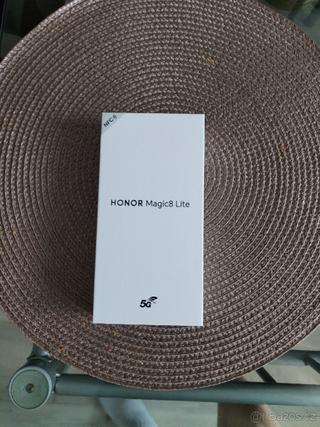 Telefon honor8 lite