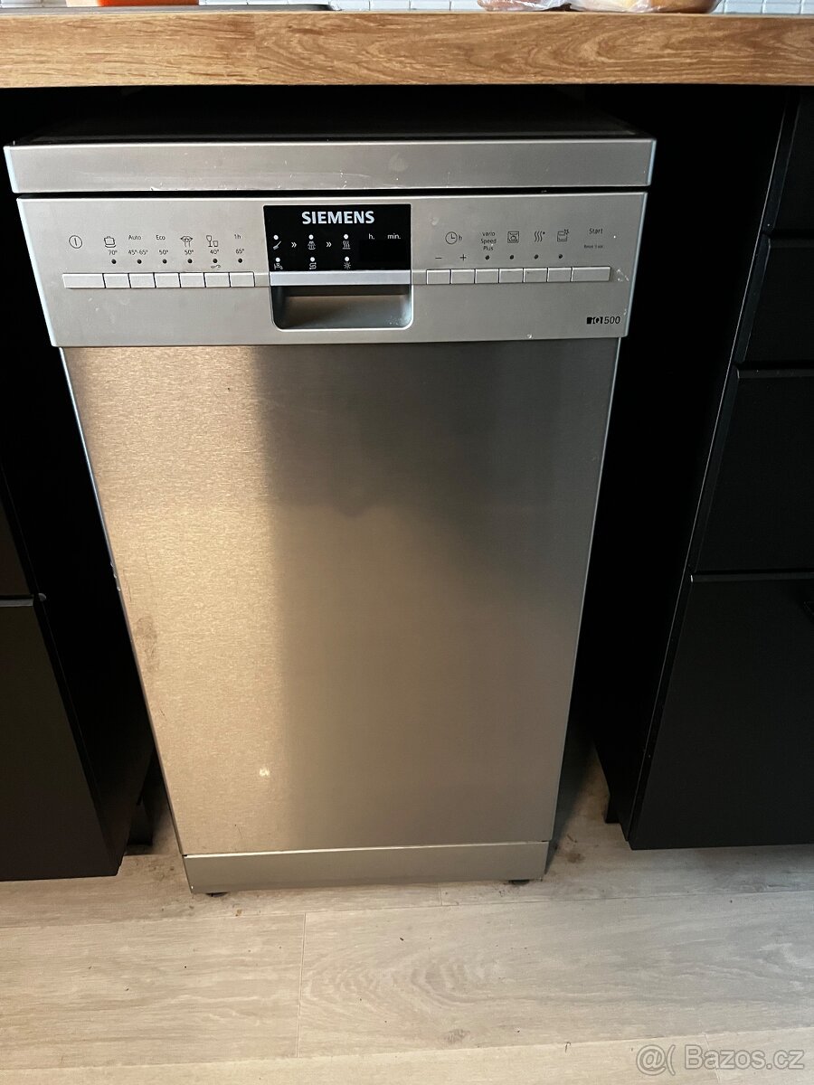 Myčka Siemens iQ500 - volně stojící nerez 45cm