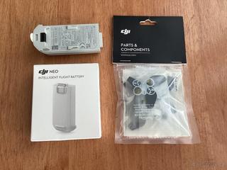 Nová baterie + sada vrtulek DJI NEO