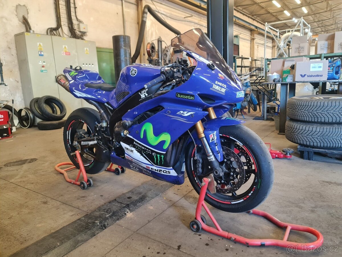 Yamaha r1 Okruhovka