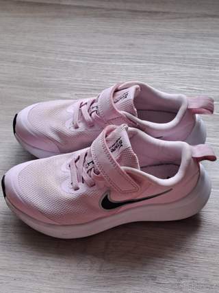 Sportovní boty, tenisky Nike vel.29,5