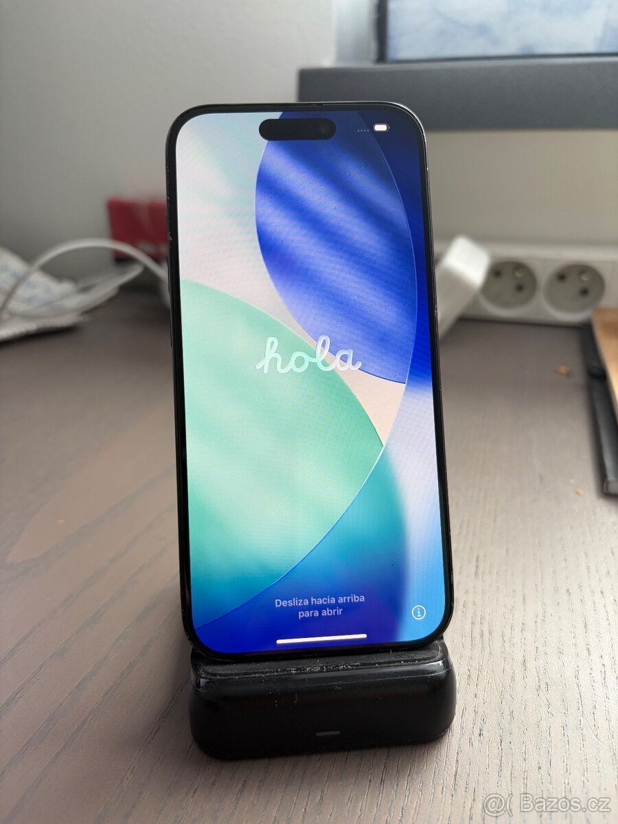 iPhone 15 Pro 128GB černý titan