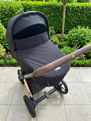 Cybex e-Priam