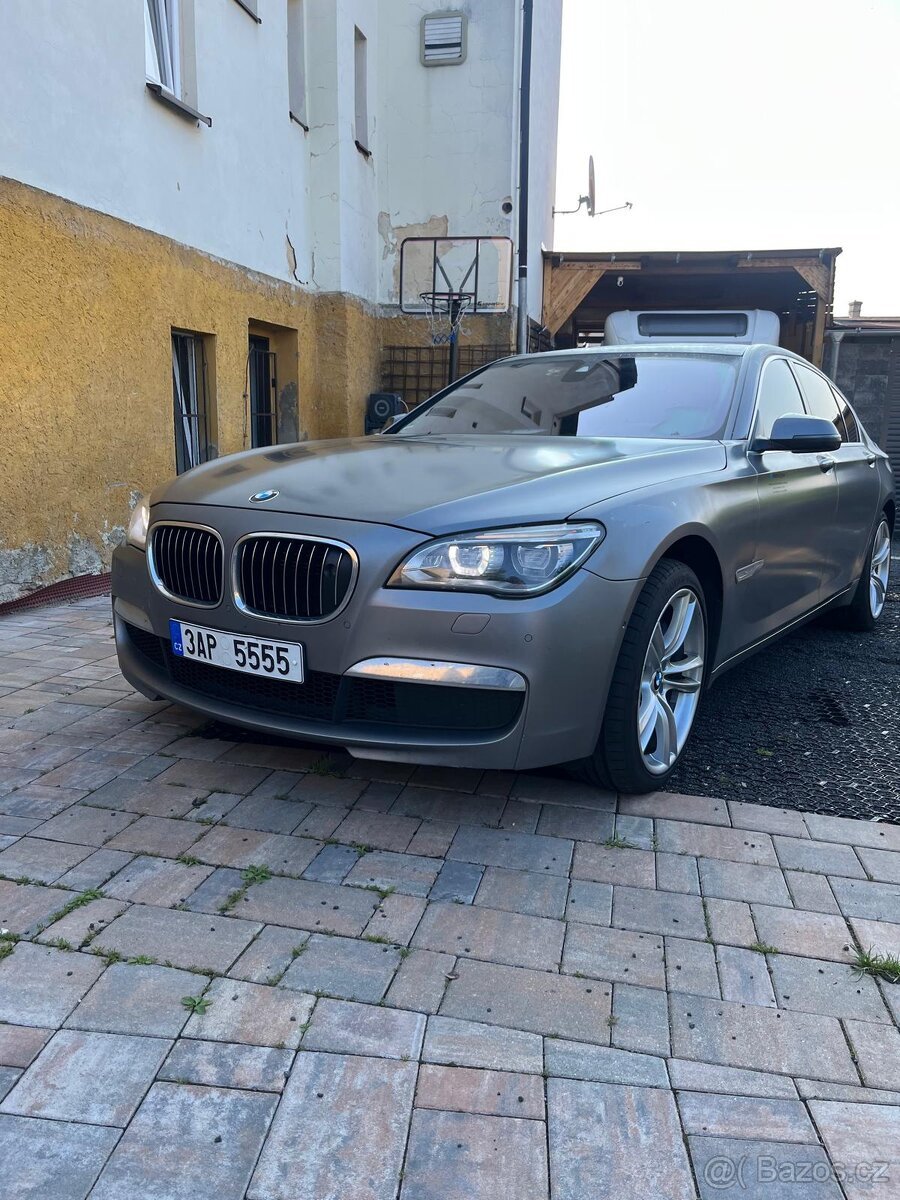 BMW 750d – 2012, 335 000 km