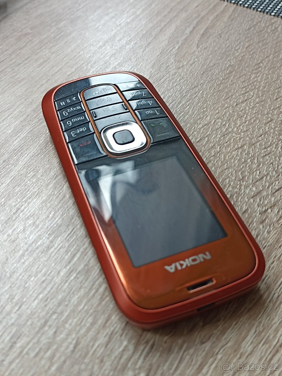 Nokia 2600c-2 classic – krásný stav + nabíječka