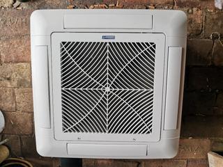 Kazetová klimatizační jednotka Thermocold