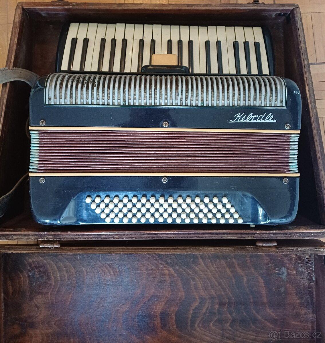 Akordeon, historická pianová harmonika KEBRDLE