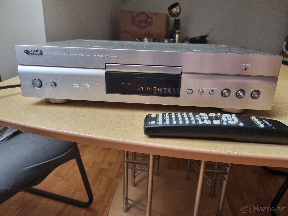 YAMAHA DVD-S2700 High-End DVD/SACD přehrávač Titan silver