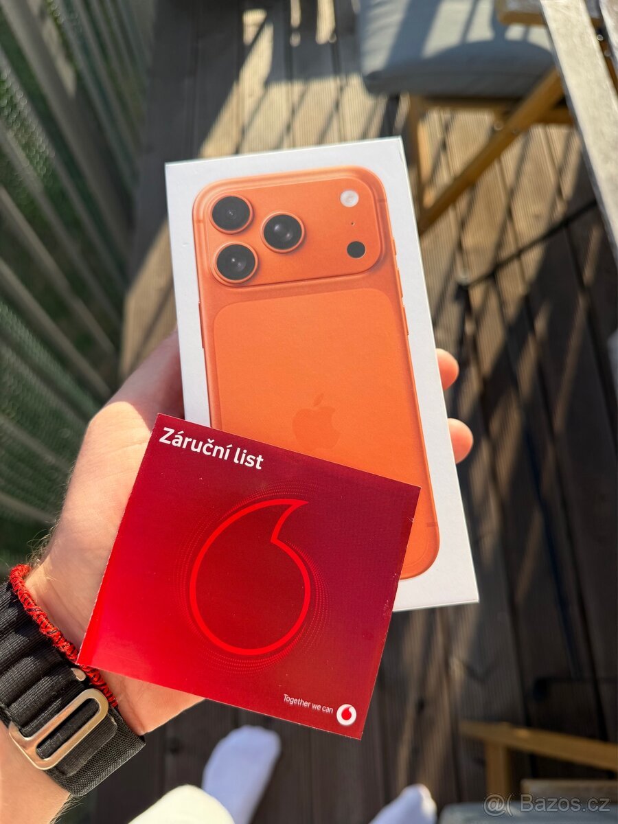 iPhone 17 Pro 256GB kosmicky oranžová