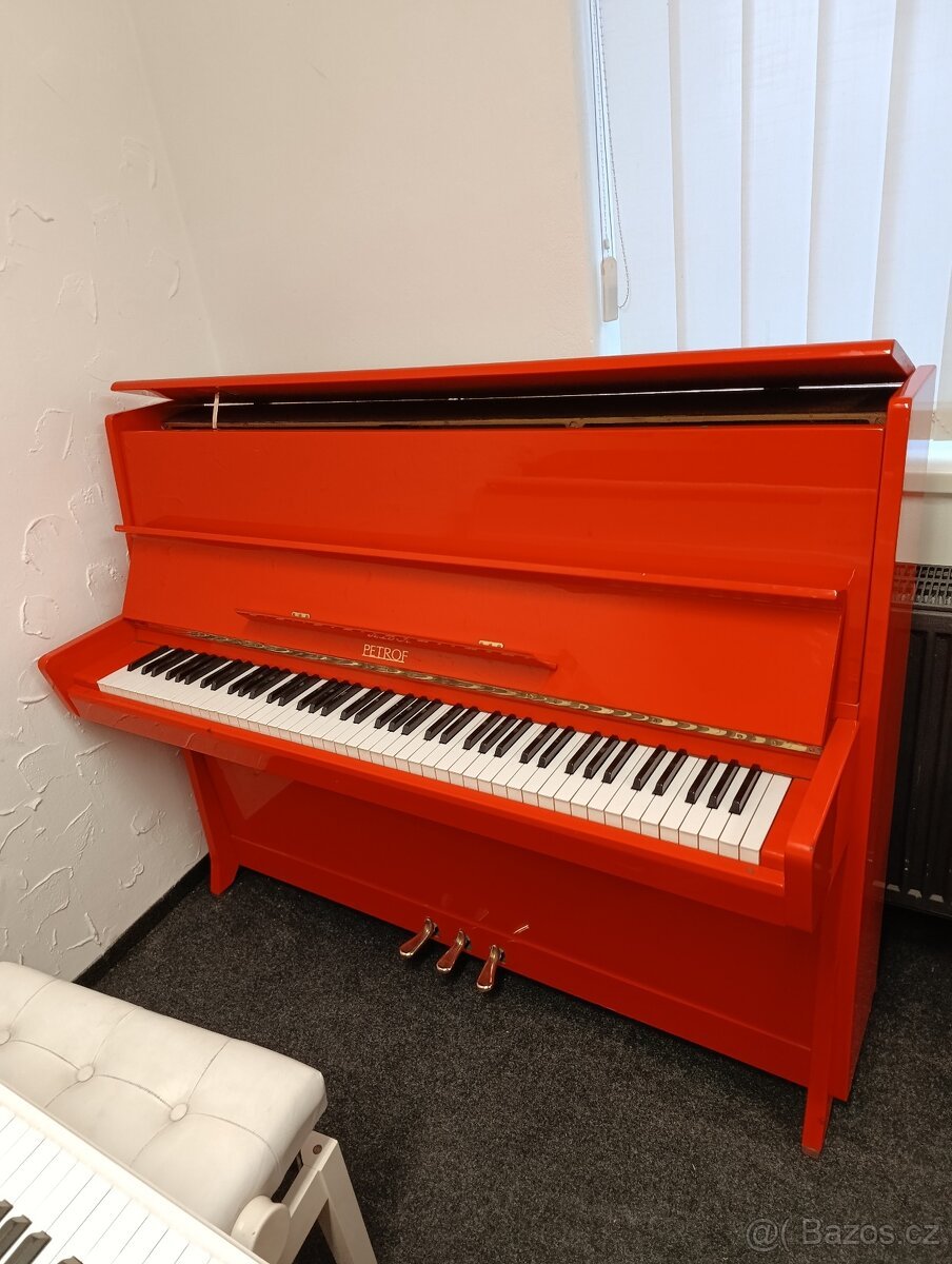 Klavír, piano, pianino Petrof