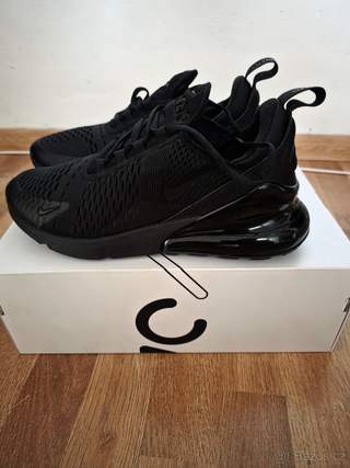 Nike Air Max 270
