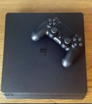 Sony PlayStation 4 Slim