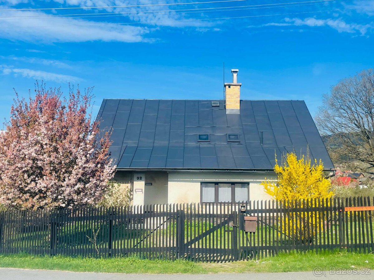 Prodej rodinného domu, 600 m², Zásada