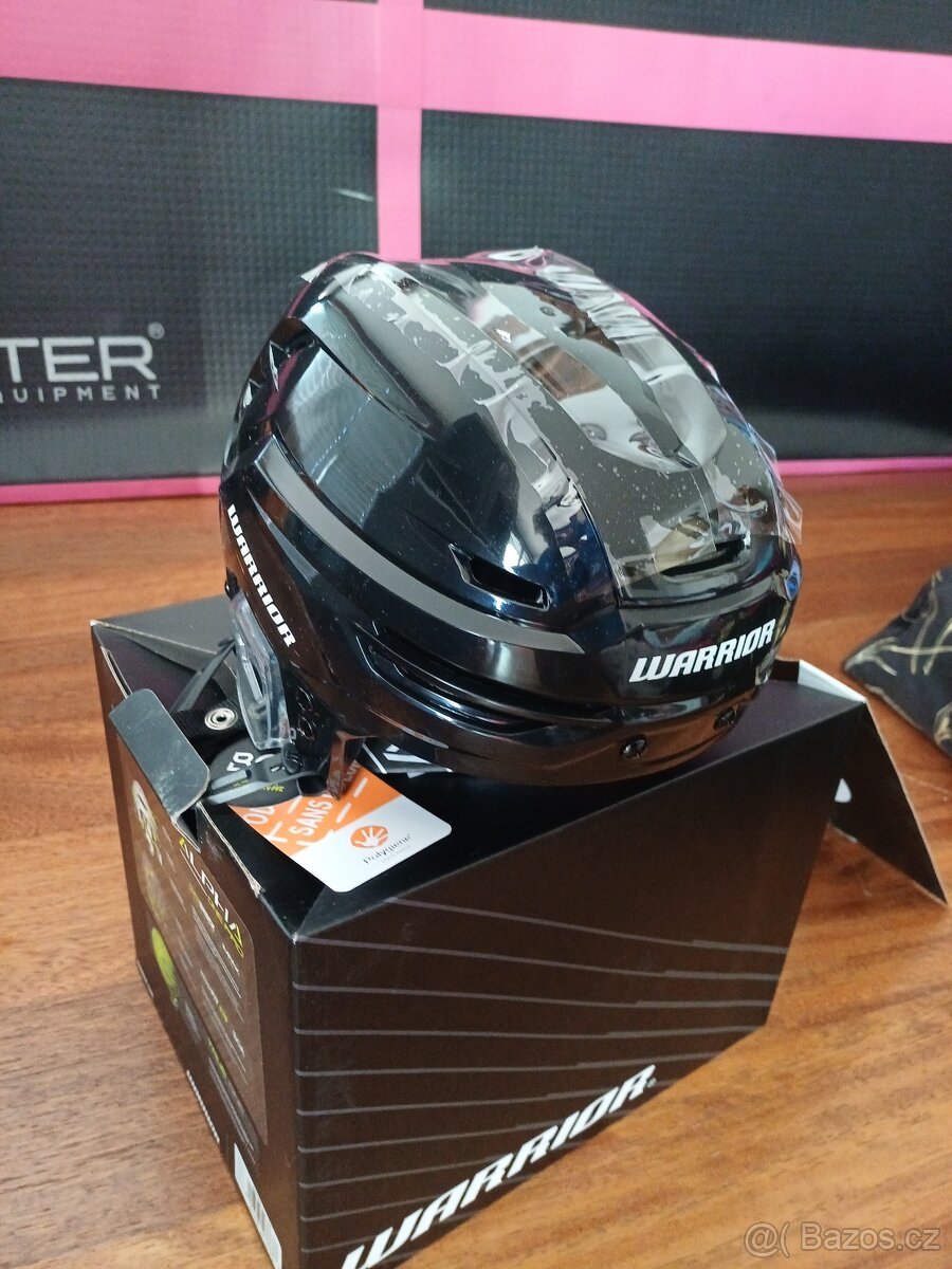 Hokejová helma Warrior Alpha One Pro (Velikost L) – NOVÁ