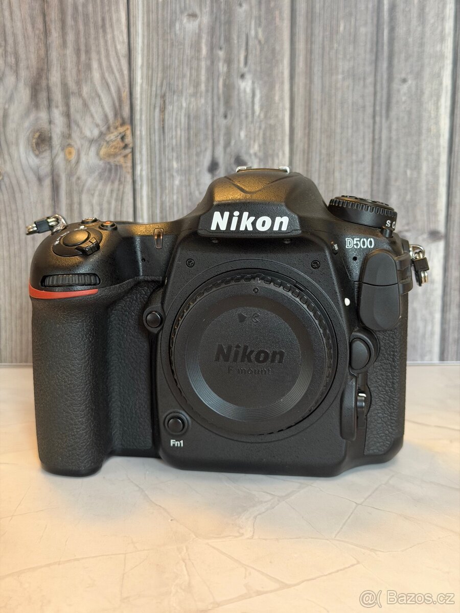 Nikon D500 Top Stav