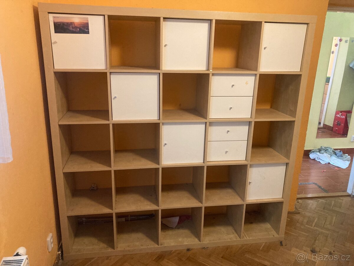 Regál IKEA