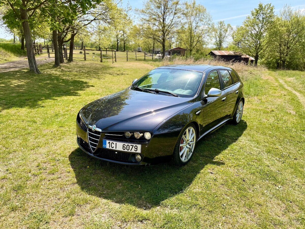 Alfa Romeo 159 2.4jtd Ti AUTOMAT (ZAMLUVENO)